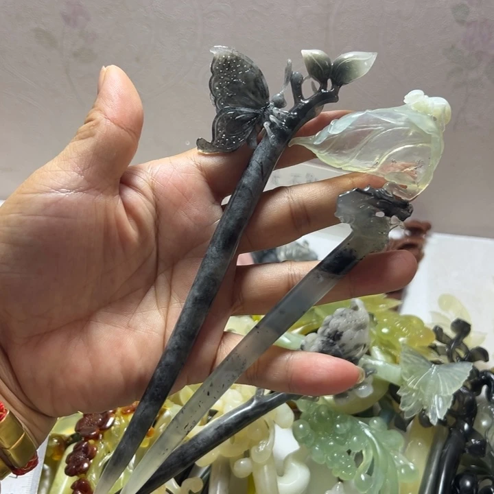 用***1定制蛇纹石玉毛货发饰
