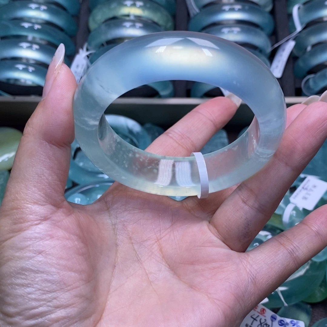 荔***兔蛇纹石玉未镶嵌手镯