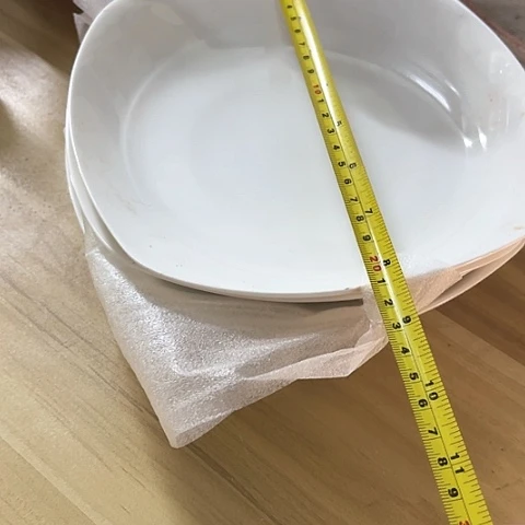 微瑕，不能明火，口径21高度3.5，4个四方深盘