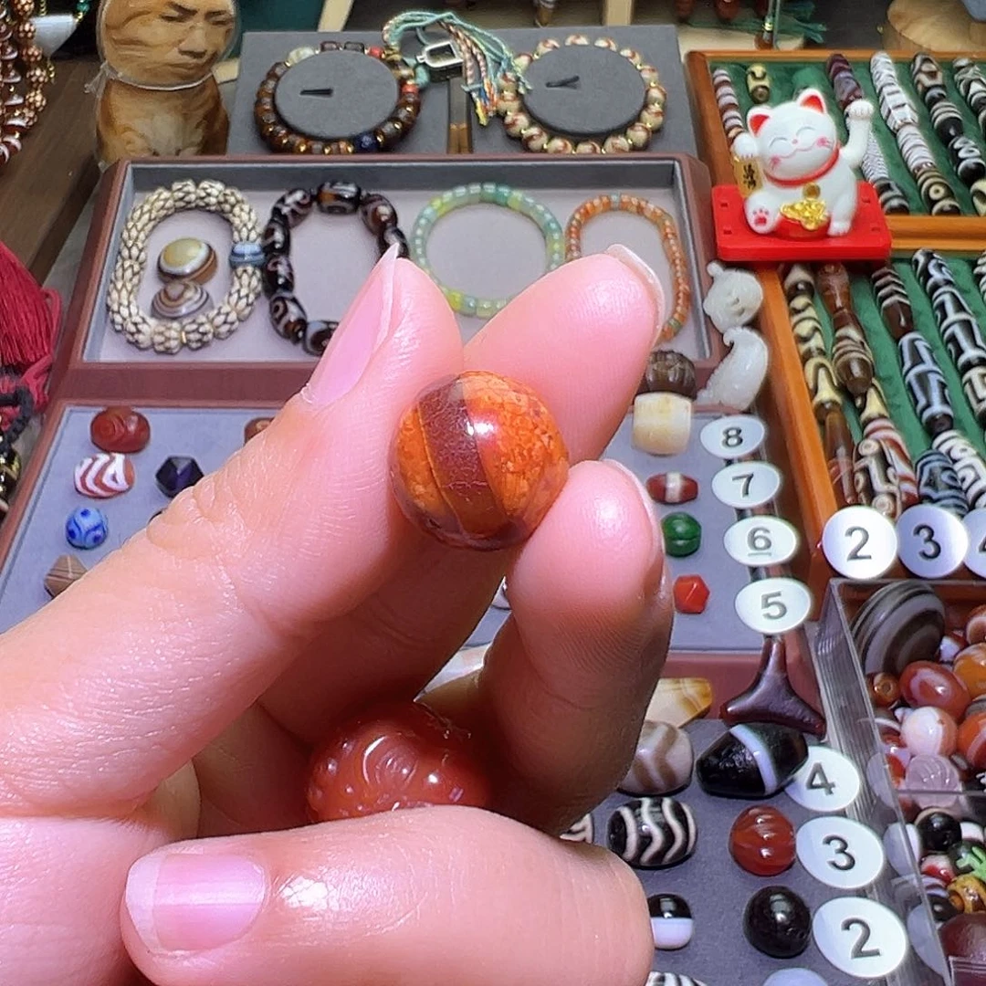 玛瑙/玉髓单珠未镶嵌白*