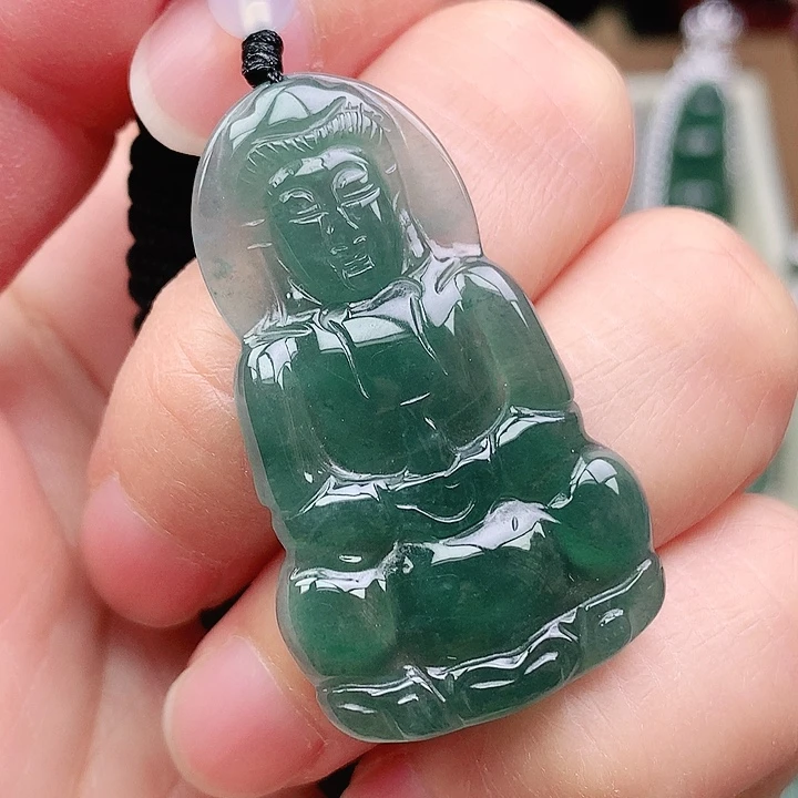 颈饰未镶嵌翡翠吊坠