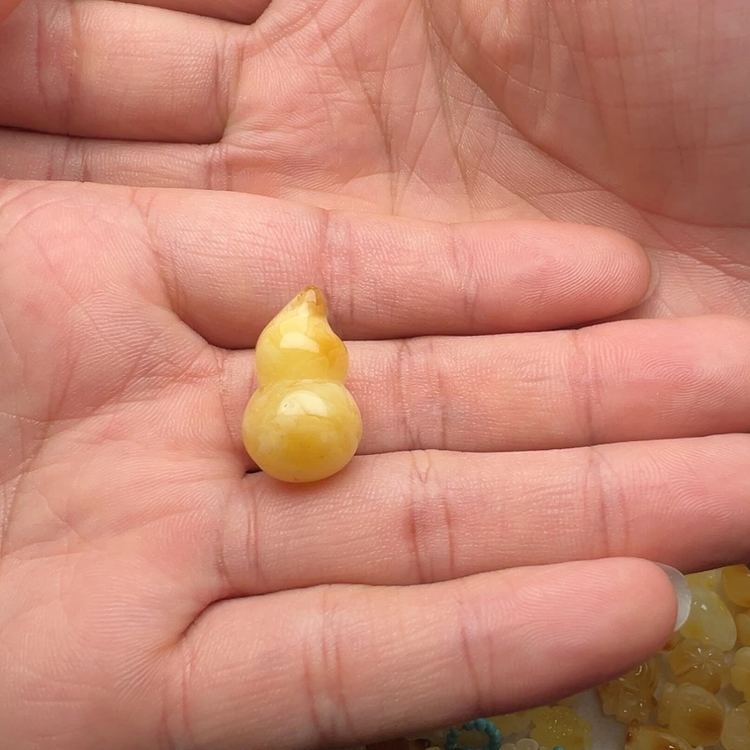 蜜蜡未镶嵌颈饰葫芦提溜吊坠