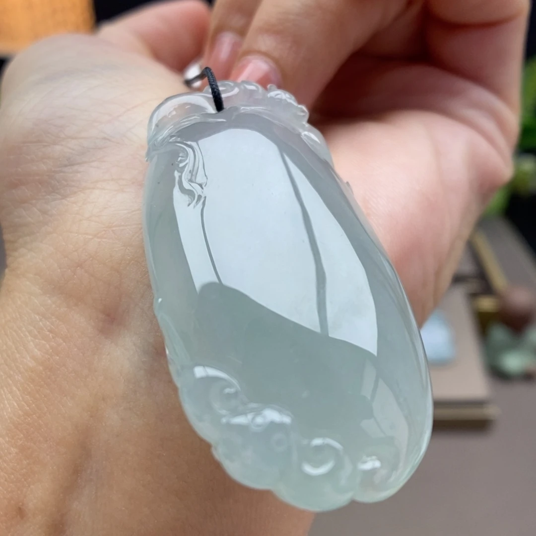 翡翠未镶嵌颈饰吊坠53