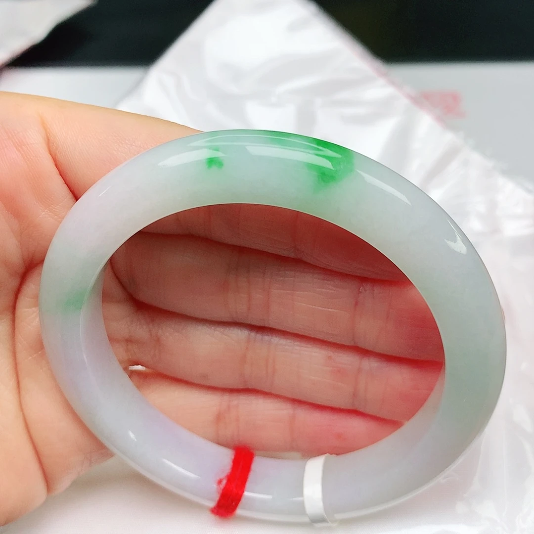 翡翠手镯未镶嵌F****～。