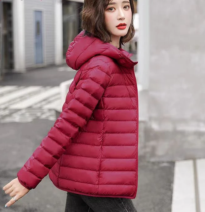 秋冬新款纯色轻薄羽绒服女士外穿立领连帽两款任选保暖超轻外套