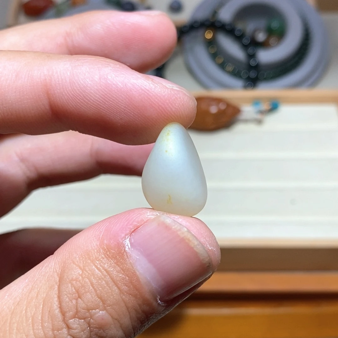 别****和田玉未镶嵌车挂