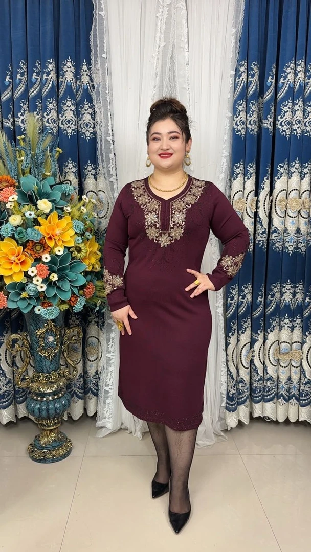 新款碎钻花色福利款时尚休闲舒适透气连衣裙-B9031