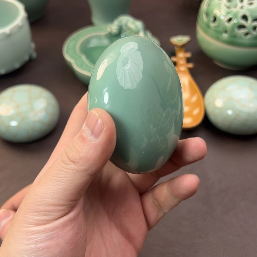 青瓷茶器青瓷茶器微瑕