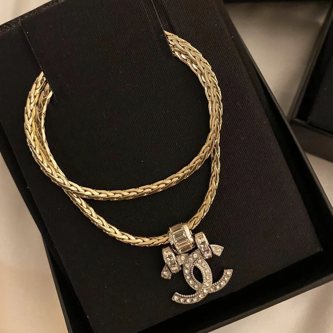 未使用 Chanel/香奈儿 香槟金蛇骨链银色双C痞帅浮雕气质