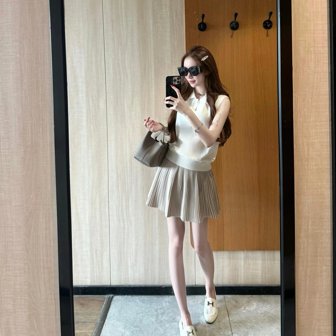 老钱风气质高级感翻领背心polo领无袖上衣女夏季百褶裙半身裙套装