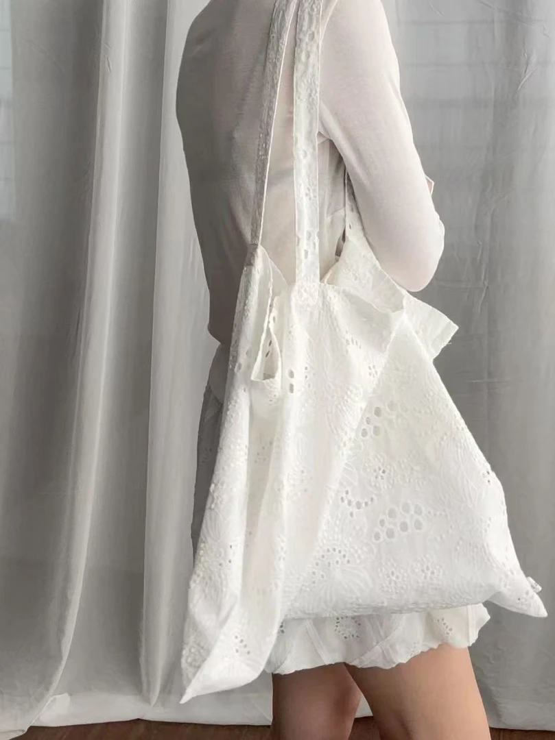 2025新款韩系镂空百搭棉质女单肩购物袋布包网红白色小众简约B08