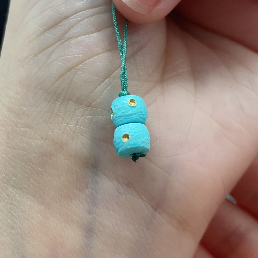 绿松石颈饰未镶嵌