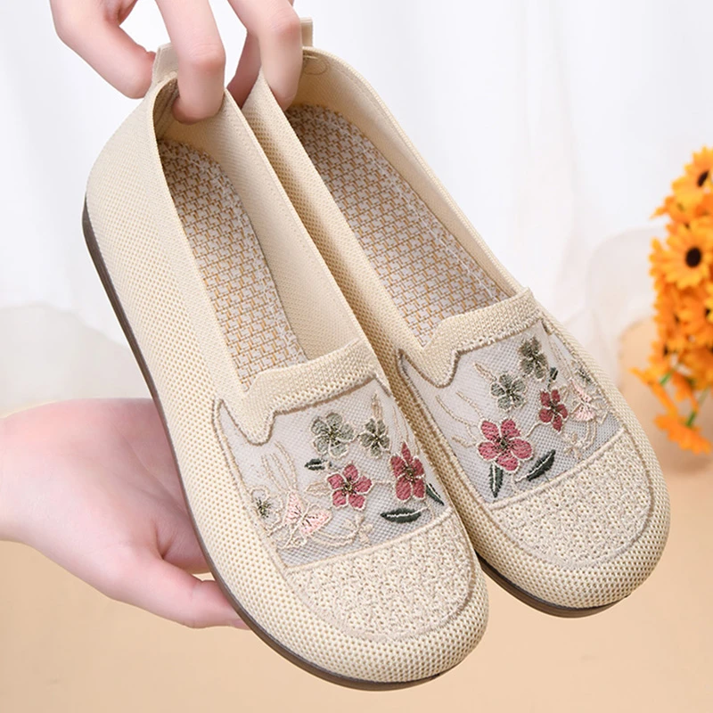 老北京布鞋女鞋透气网鞋防滑软底轻便耐磨绣花妈妈鞋休闲鞋