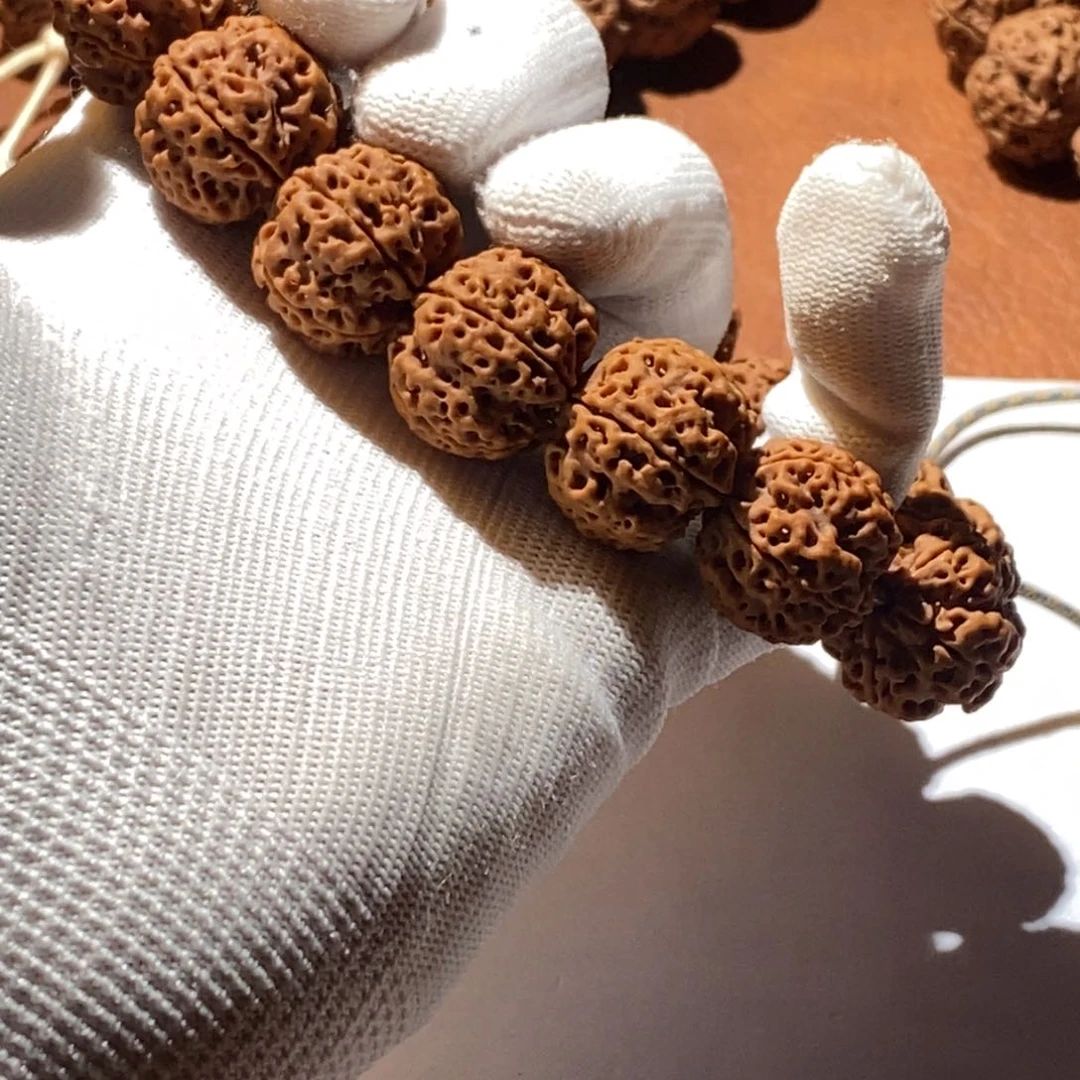 金刚菩提手串22玉骨梅花A