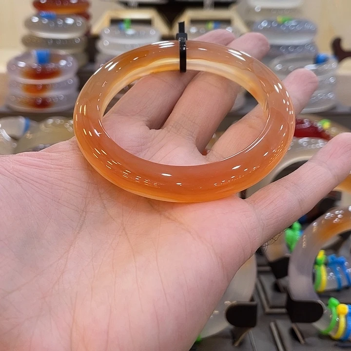 玛瑙/玉髓未镶嵌手镯1