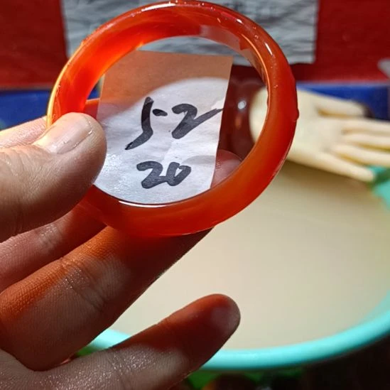 玛瑙/玉髓手镯未镶嵌