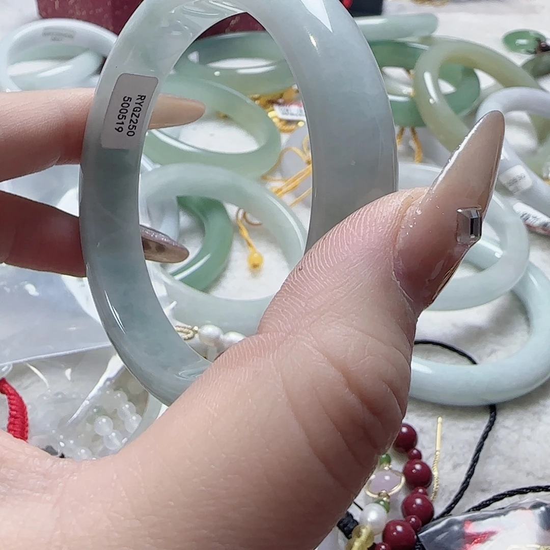 翡翠未镶嵌手镯794