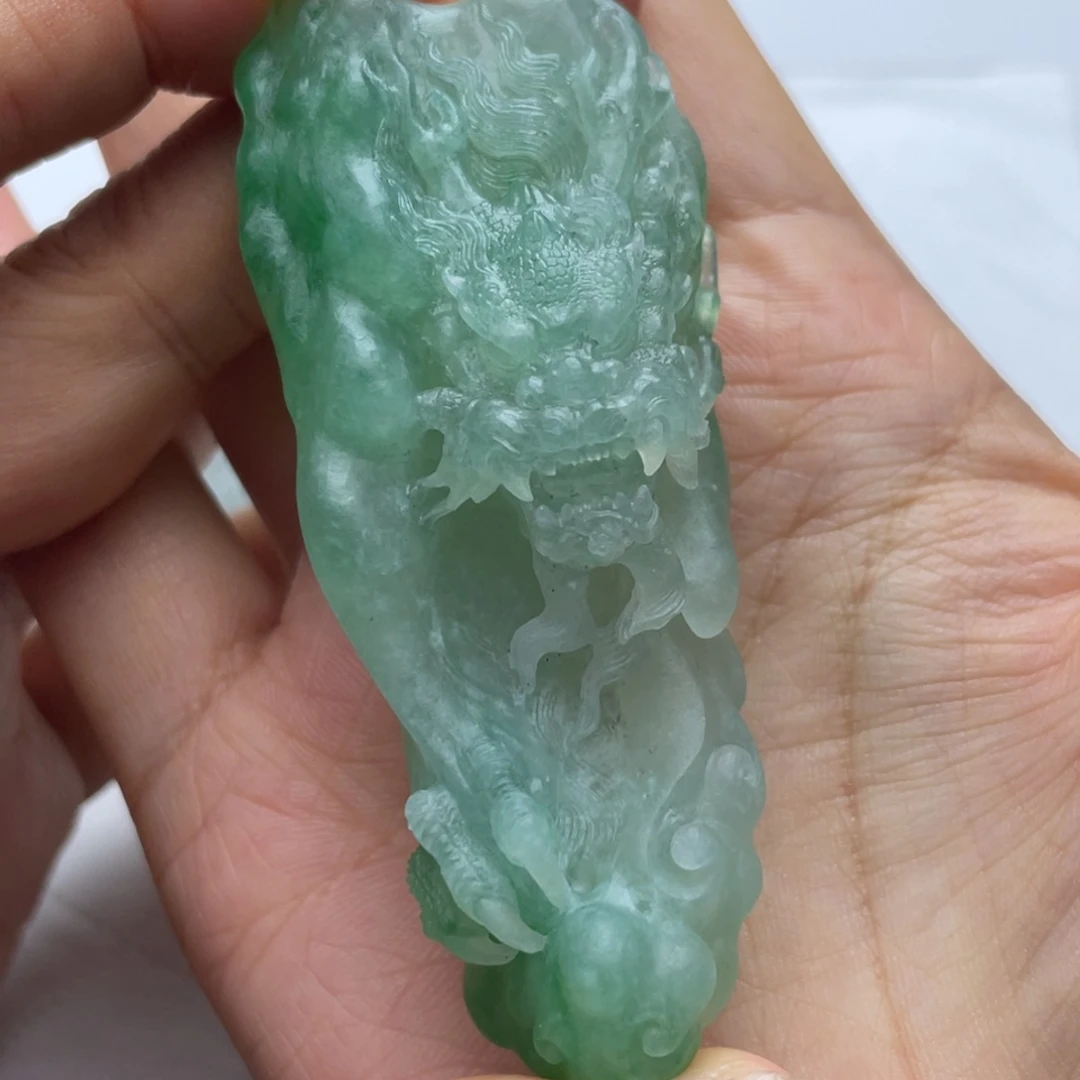 未镶嵌定制翡翠龙