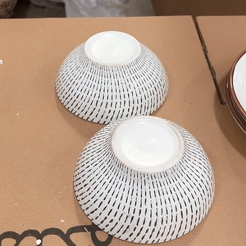 微瑕，不能明火，口径12，高度5，4.5英寸4个