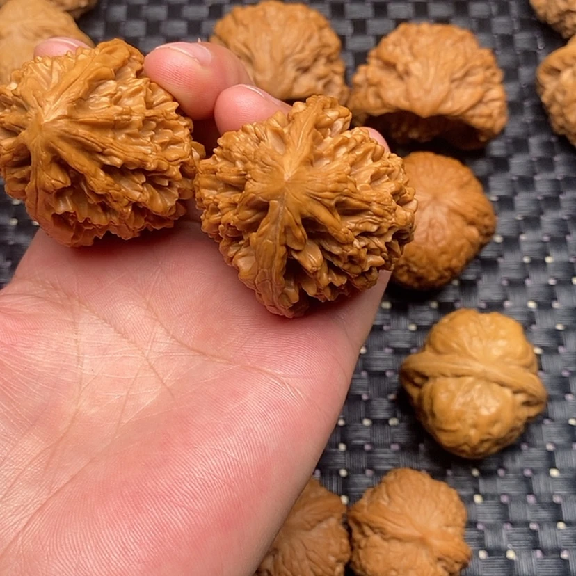 【闪购商品】核桃招财鼠42