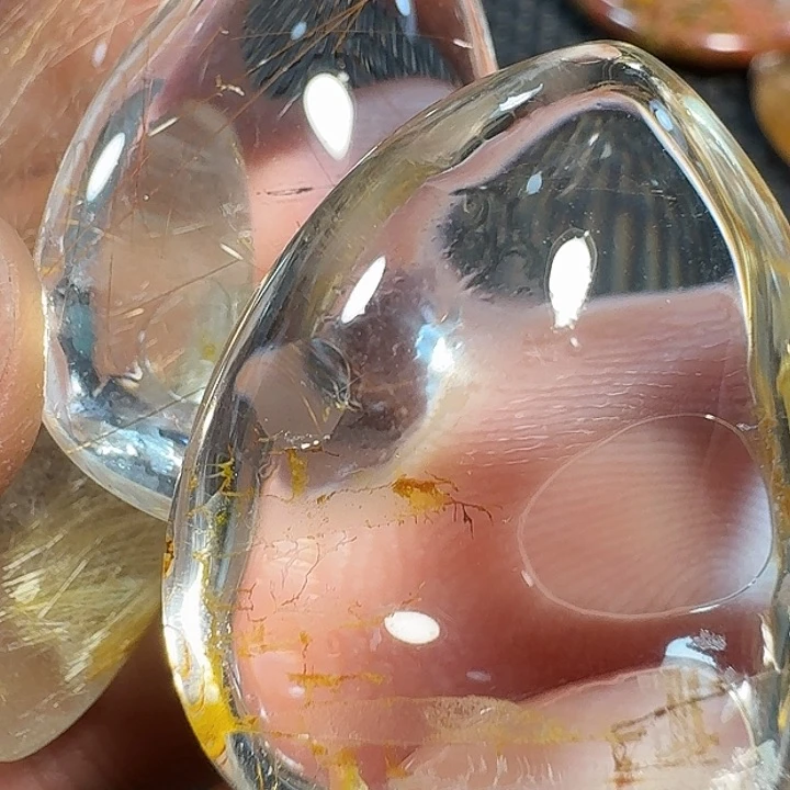 苏***馆未镶嵌颈饰水晶我