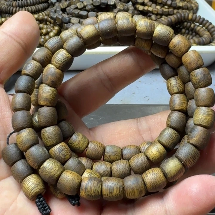 沉香手串d****A乌身手串24克加