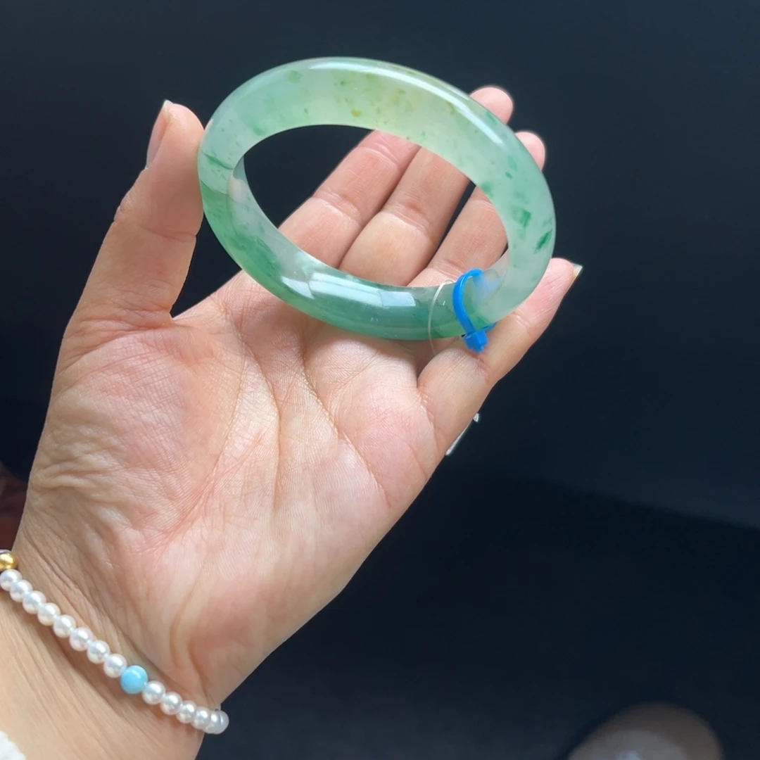 石英质玉未镶嵌手镯非洲翠6162