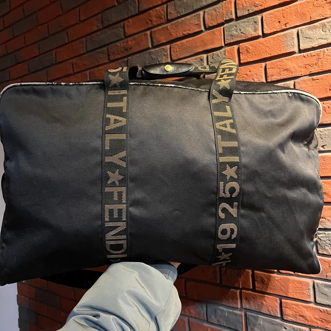 95新 FENDI/芬迪 玖拾中古 黑色拼logo 手提单肩包男士包