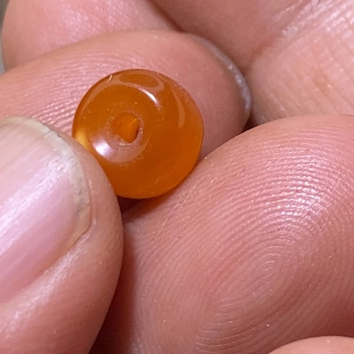 蜜蜡裸石未镶嵌配饰