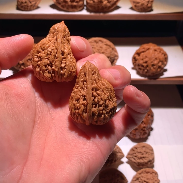 吊坠文玩核桃坐佛