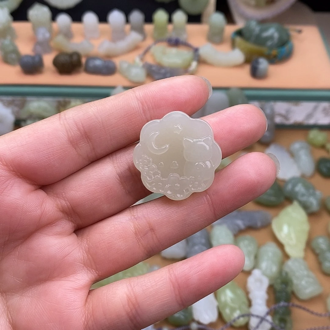 颈饰未镶嵌和田玉