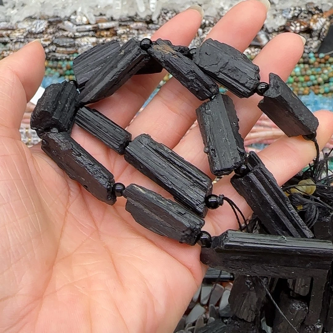 合金玛瑙/玉髓珠宝半成品黑碧玺原石约10mm一条