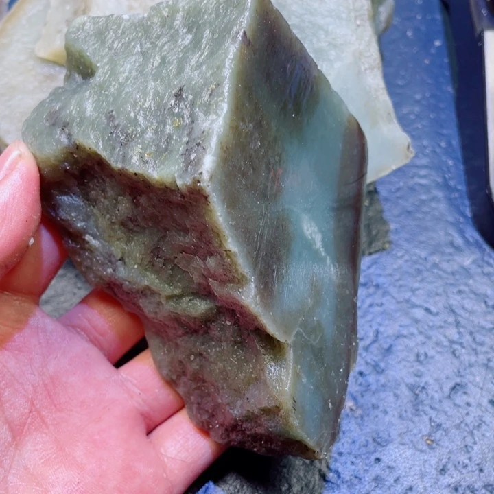 和田玉未镶嵌珠宝半成品