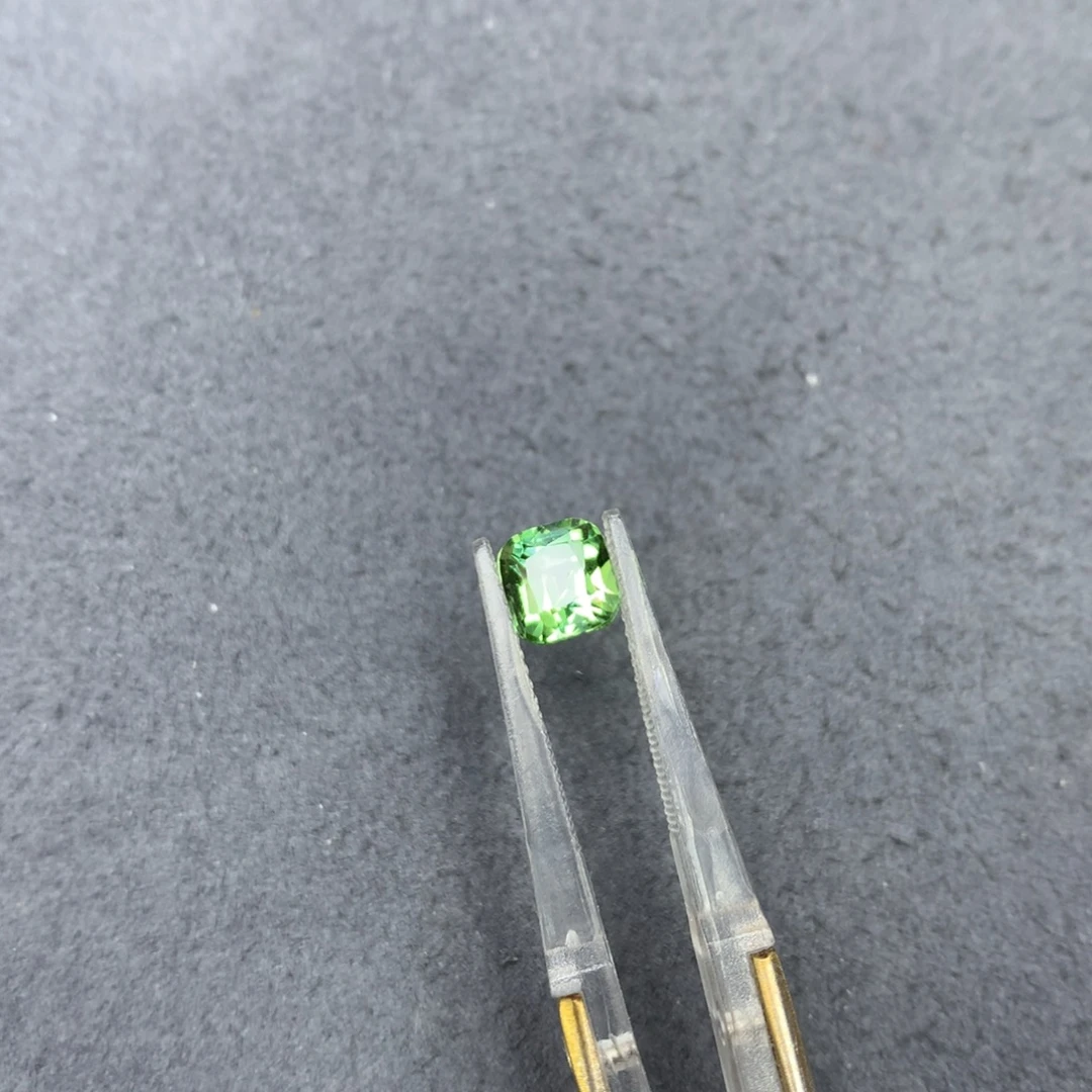 碧玺未镶嵌裸石1.62ct