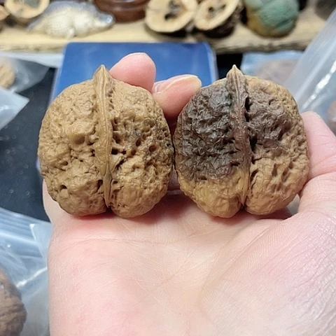 文玩核桃把件镇妖塔带彩42