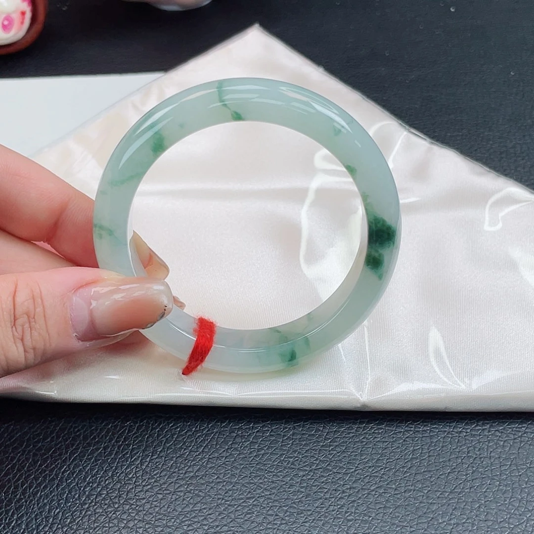 翡翠未镶嵌手镯55正圈冰胶飘花