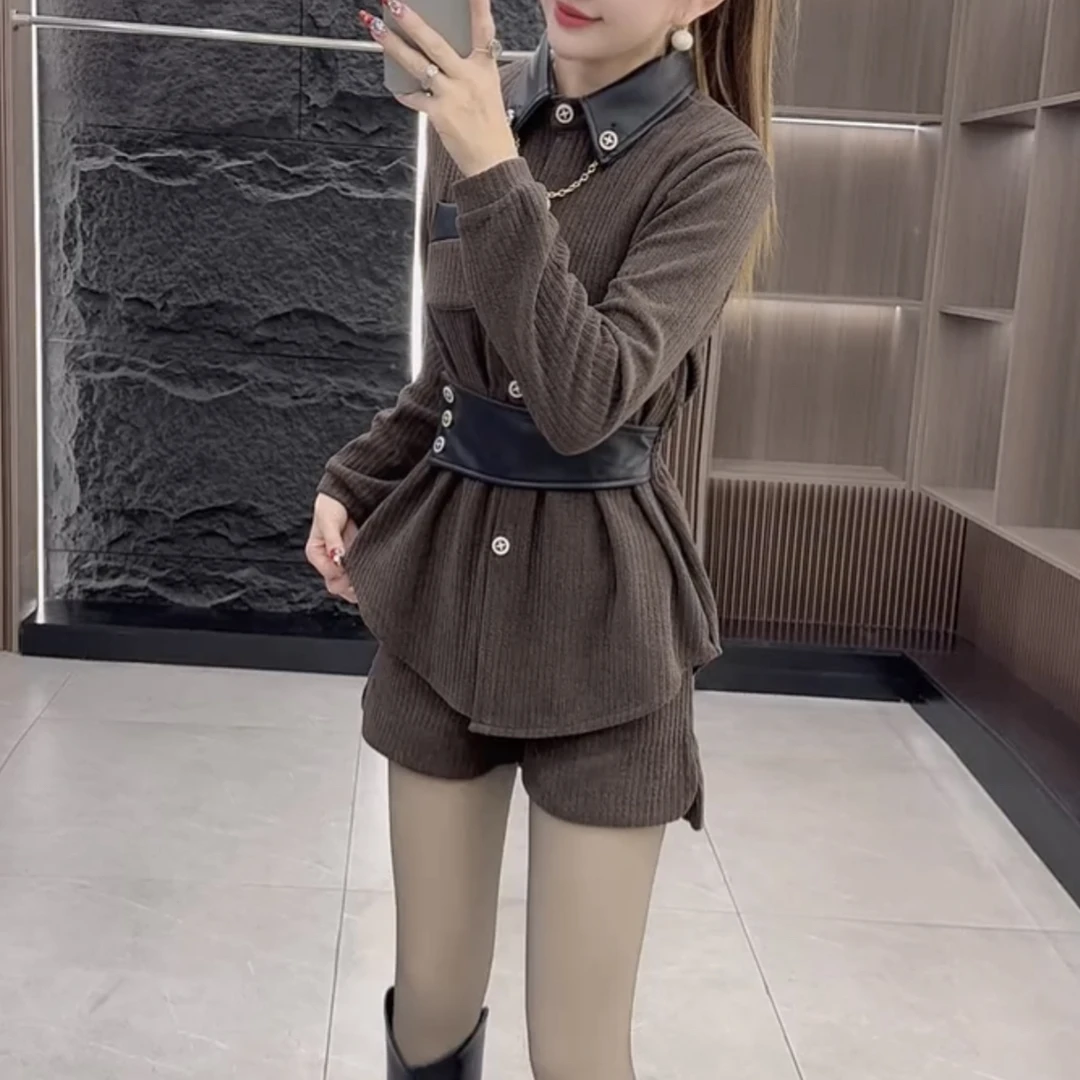 新款复古风时尚气质显瘦上衣短裤两件套【实物微色差】