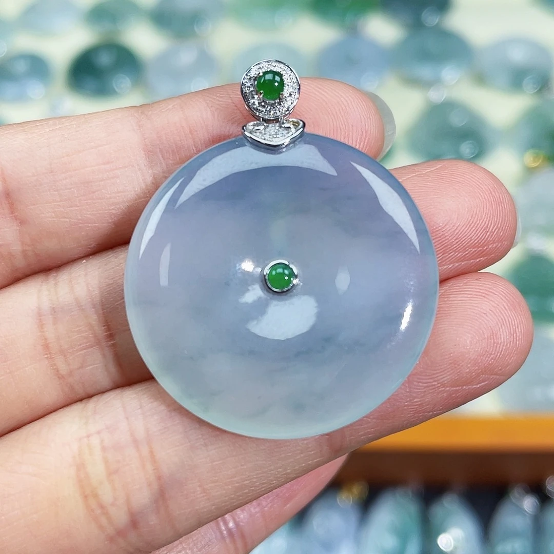 翡翠颈饰18K金镶嵌吊坠