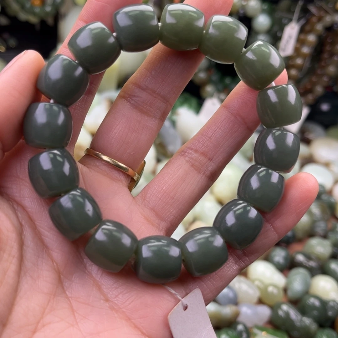 和田玉未镶嵌手串