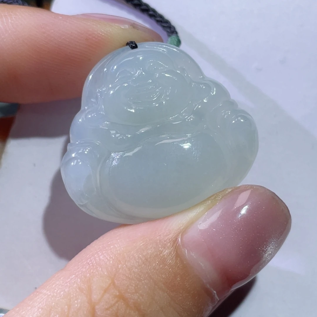 翡翠未镶嵌颈饰佛公