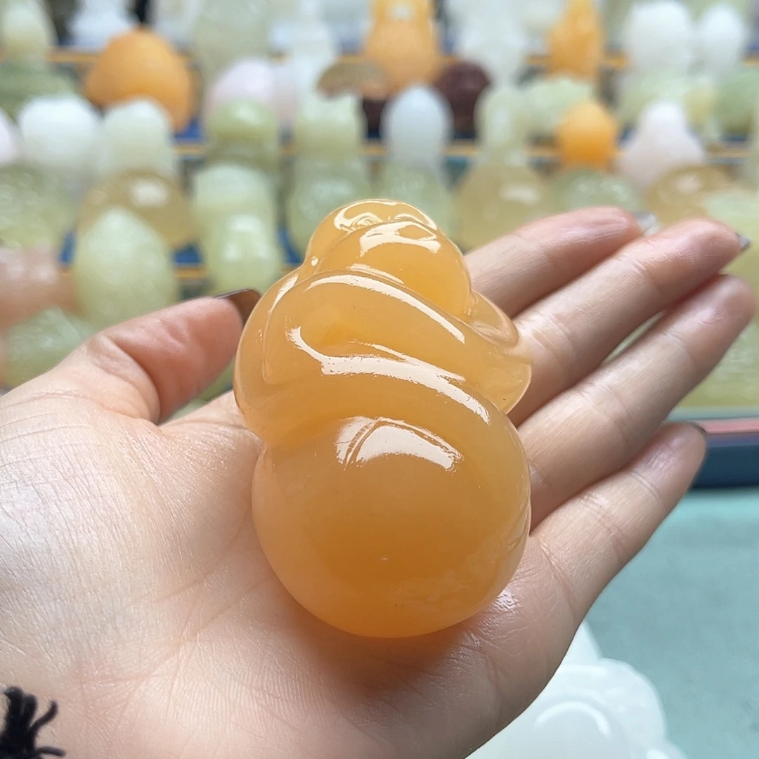 芳****新疆昆仑山脉山料