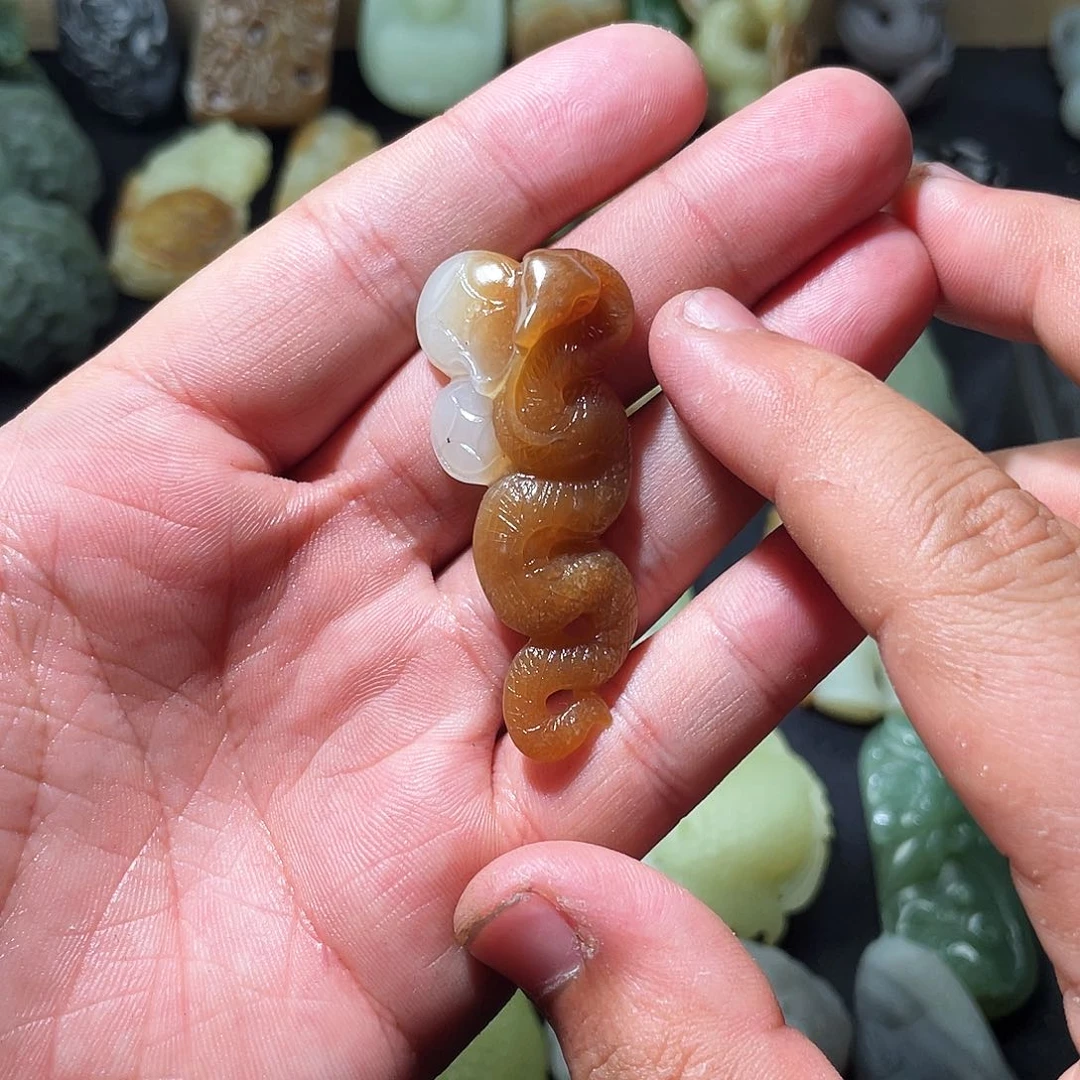 和田玉颈饰未镶嵌