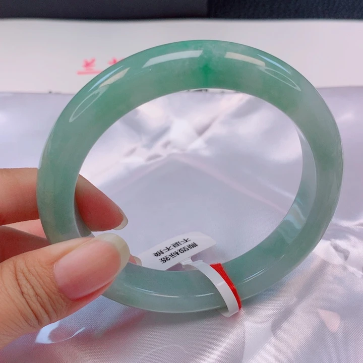 翡翠未镶嵌手镯62圈