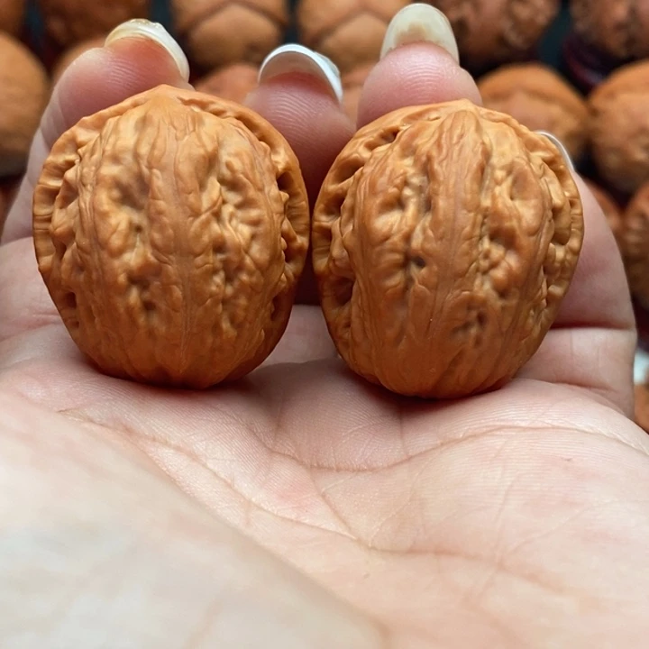 核桃精品文玩核桃手捻穿山甲