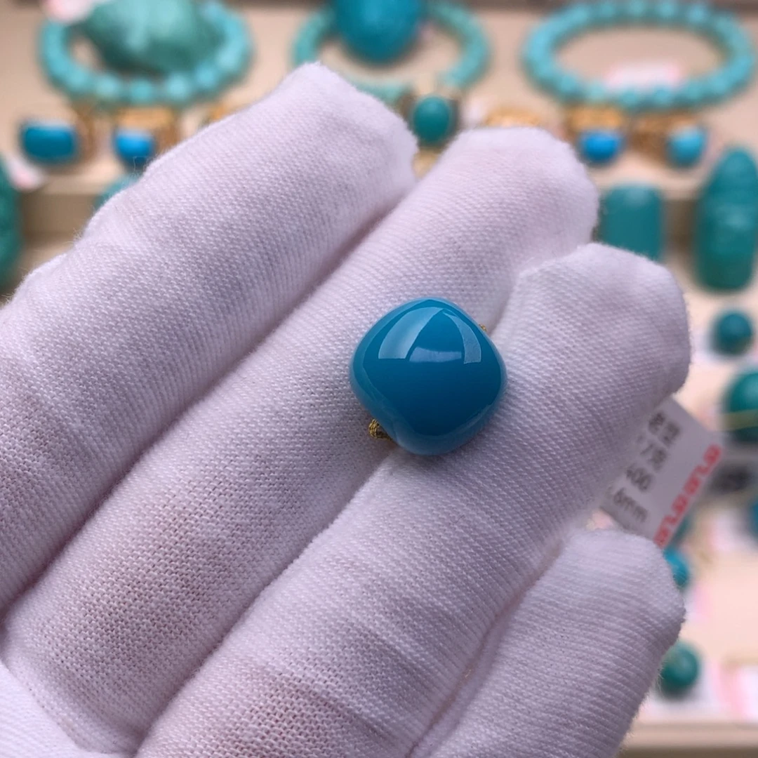 绿松石未镶嵌珠宝奇石12.6×11.4