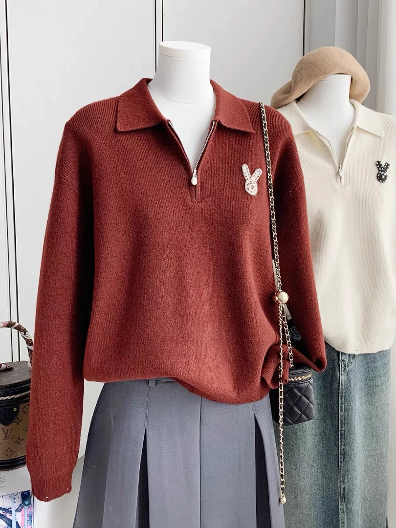 013 兔兔刺绣半拉链翻领宽松毛衣