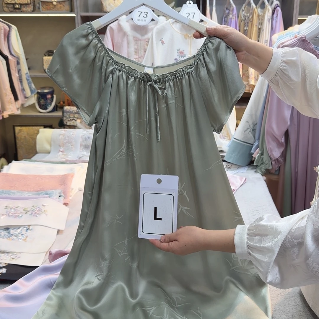 伊***雅非遗传承人的精神风貌和精神