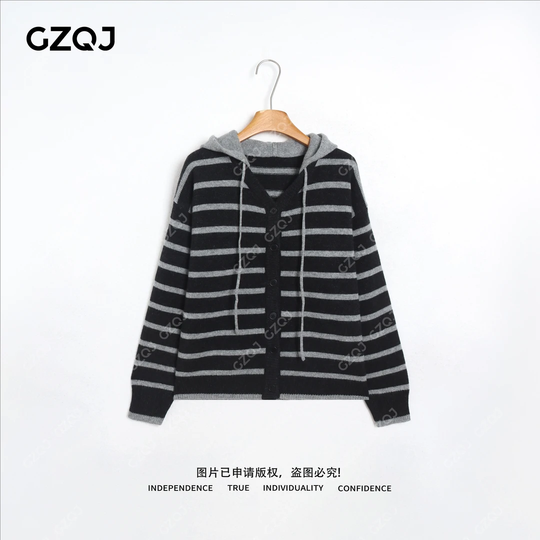 老琴私服【漫游日志】重磅610g！100羊毛条纹拼色连帽针织毛衣冬6019