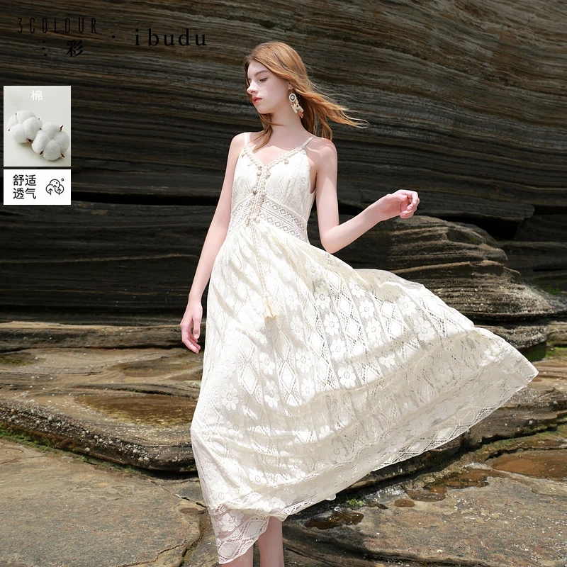 三彩ibudu2025夏季新款蕾丝吊带裙贝壳A字裙长裙度假波西米亚女