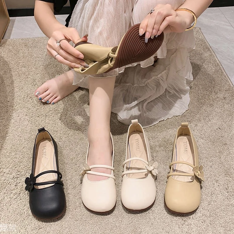 玛丽珍鞋女夏2025新款法式单鞋春秋季软底凉鞋平底豆豆孕妇小皮鞋